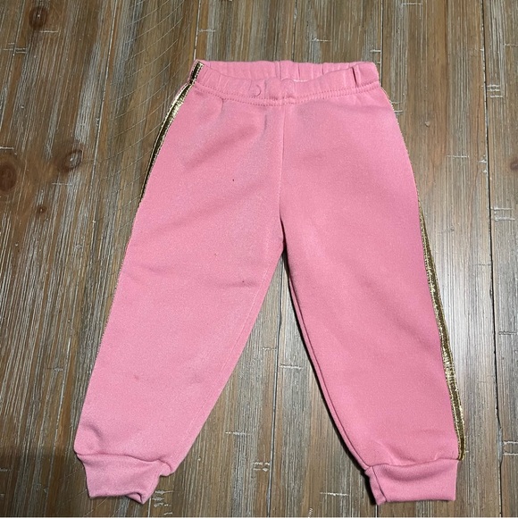 ✨3/$6✨ Baby girl pants - Picture 1 of 3